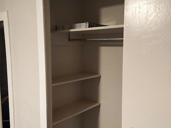 4th image of 702 Miller St #1