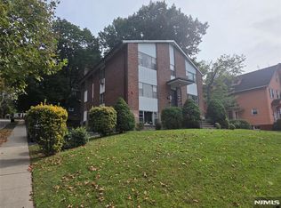 473 Grand Ave, Leonia, NJ 07605