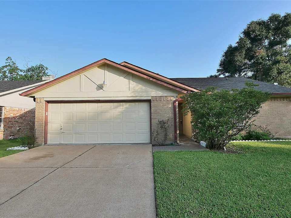 1018 Three Forks Dr