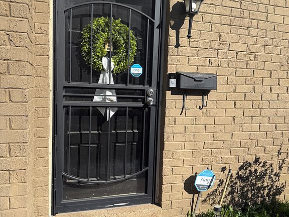 2nd image of 1013 June Rd