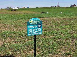 L117 Ginger Ln #117, Waunakee, WI 53597