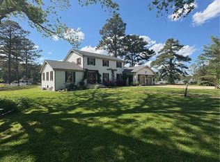 125 Aldebaran Rd, Mathews, VA 23109