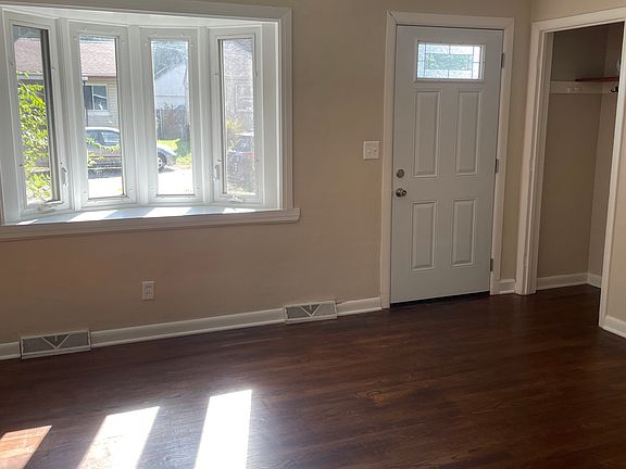 2nd image of 1623 Sacramento Ave