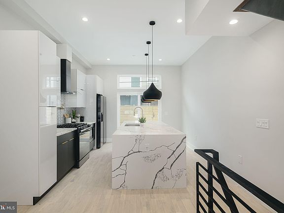 5th image of 1546 S Bambrey St