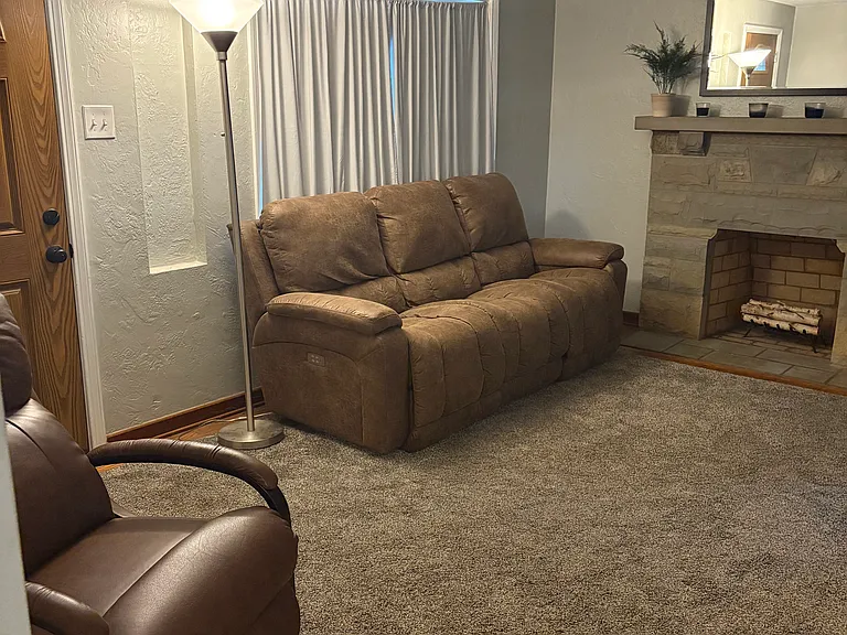 118 Elizabeth Ln — Photo 7