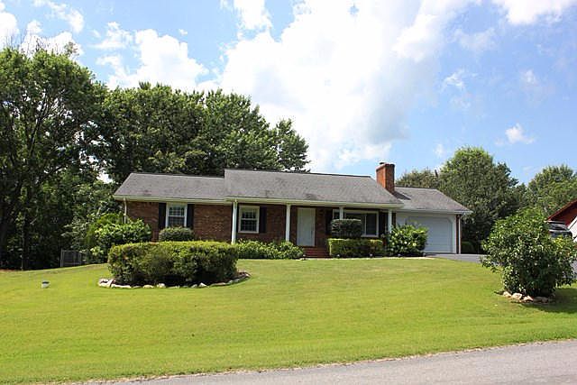 1st image of 130 Little Mountain Cir