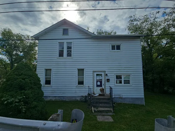 422 Fox Hill St, Greensburg, PA 15601