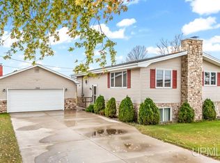 3949 Co #416, Escanaba, MI 49829