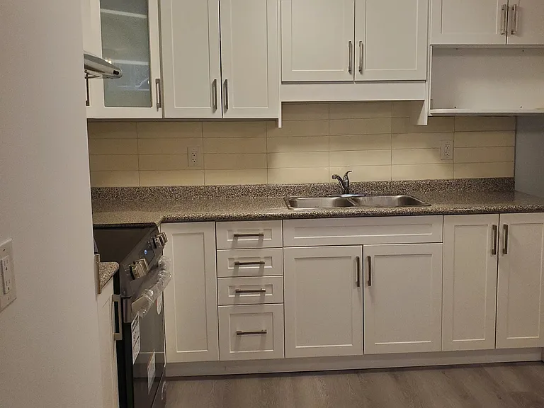 1118 Lambton Dr #BASEMENT — Photo 9