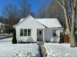 18 Serrel Sweet Rd, Johnston, RI 02919