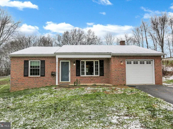 104 Holly Ann Cir, Lancaster, PA 17603