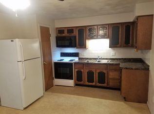 404 N Leavitt Rd, Amherst, OH 44001