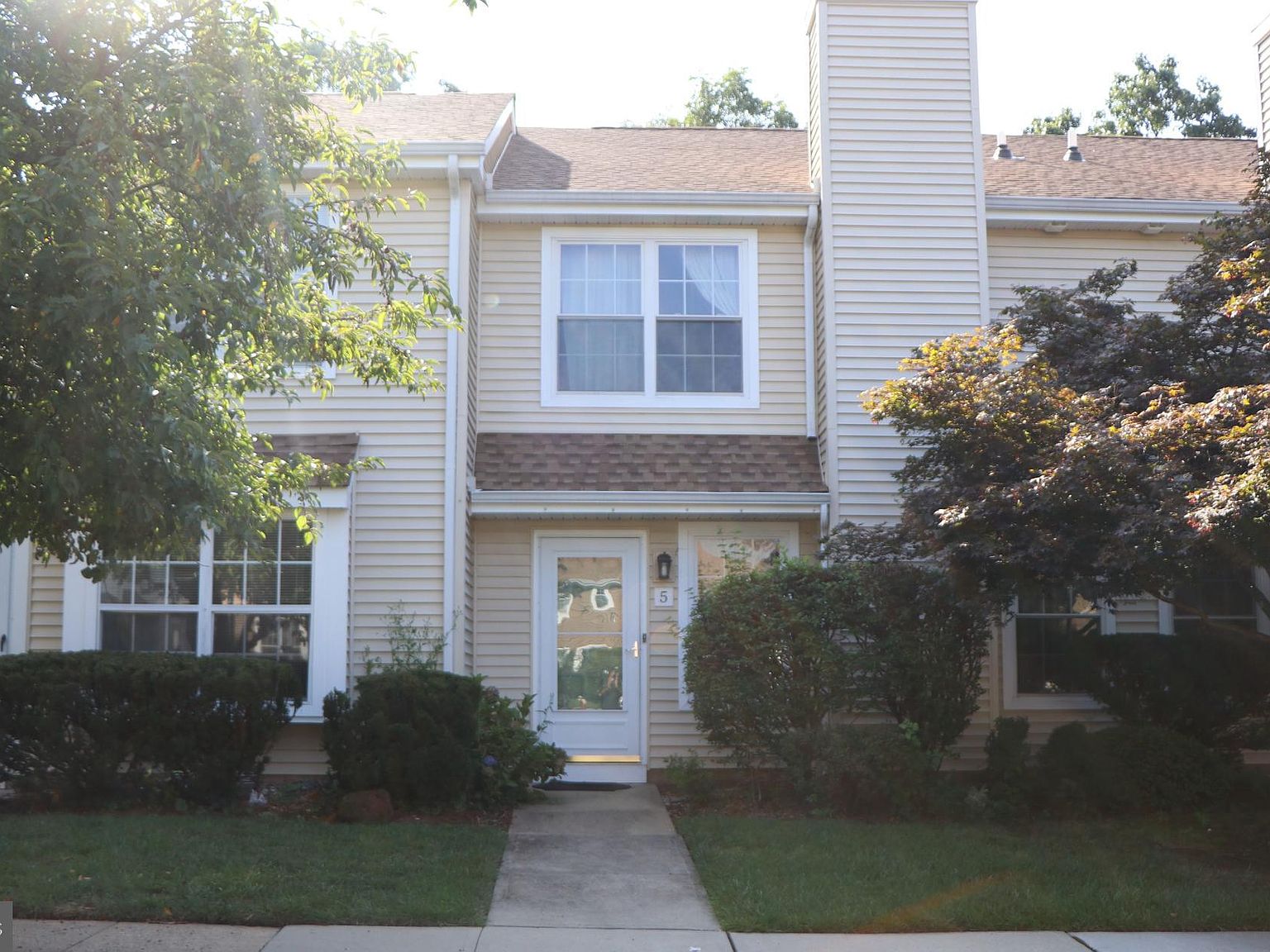 5 Canterbury Cir, Somerset, NJ 08873 Zillow