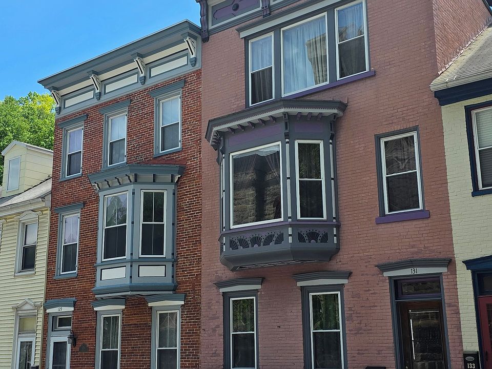 1st image of 131 W Broadway