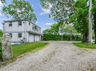 72 Wheatfield Cove Rd, Narragansett, RI 02882