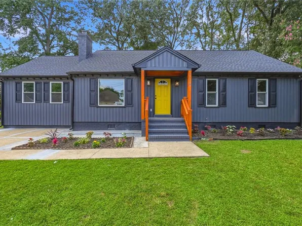 716 Baywood Trl, Chesapeake, VA 23323