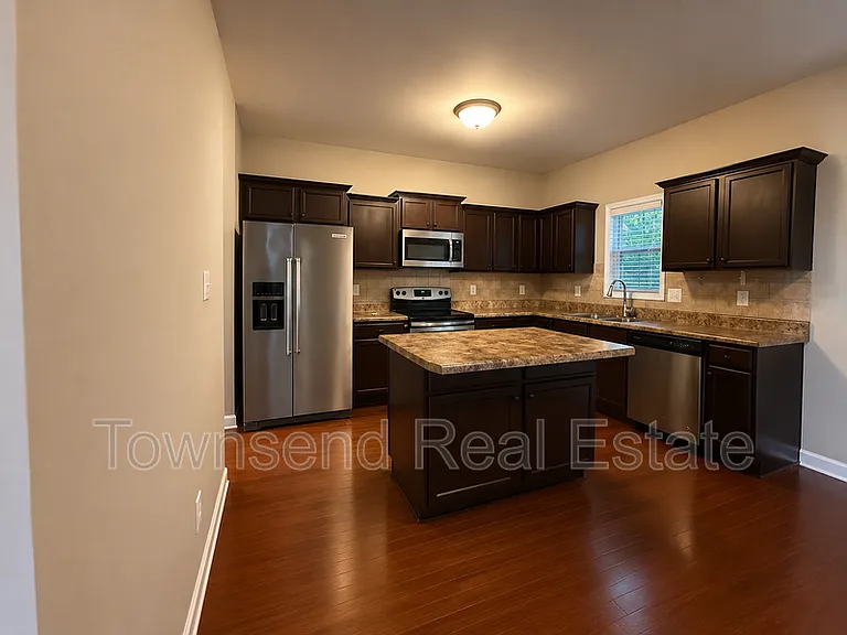 2817 Blockade Runner Dr — Photo 10