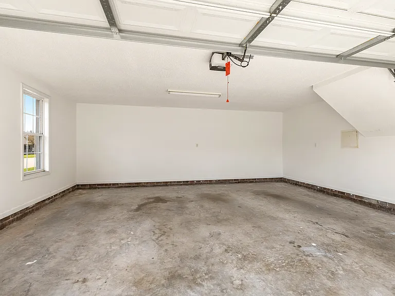 1755 Titanic Ct — Photo 22
