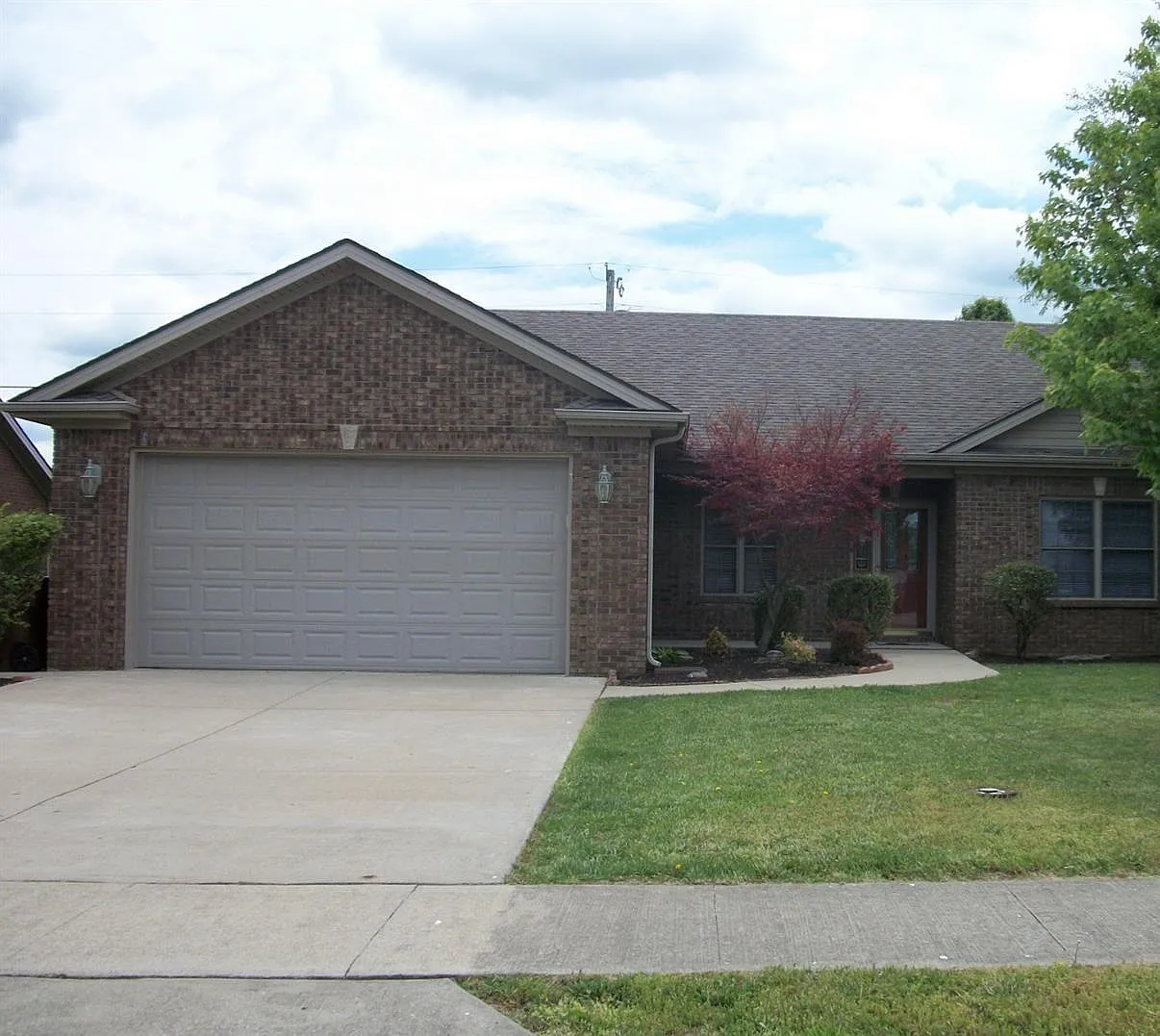 324 Bennett Dr photo 1