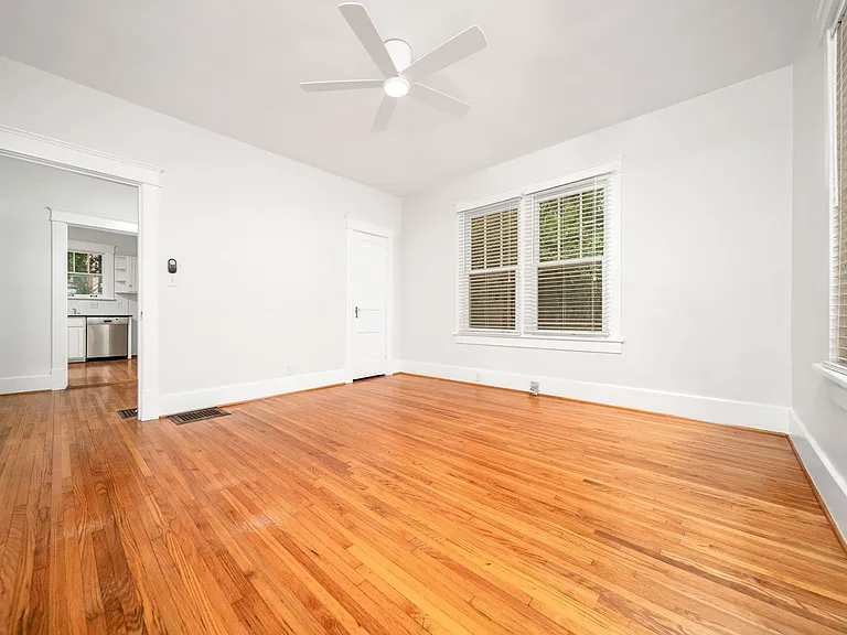 1710 Gale Ln — Photo 13
