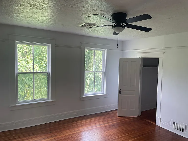 1808 Rivermont Ave — Photo 6
