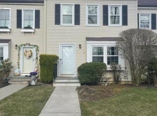 48 Wexford Dr, Mendham, NJ 07945