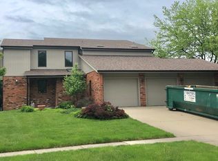 5 Pendleton Way, Bloomington, IL 61704