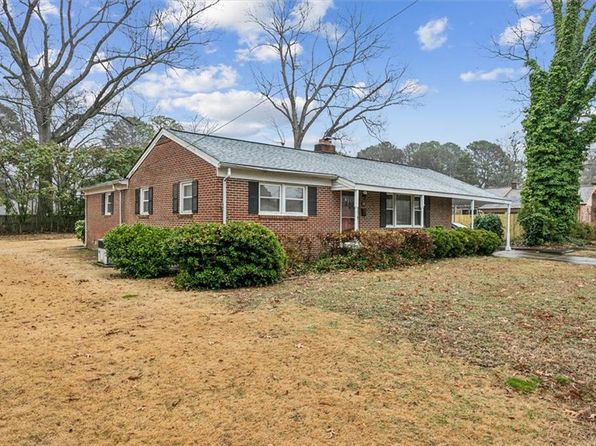 26 Burnham Pl, Newport News, VA 23606