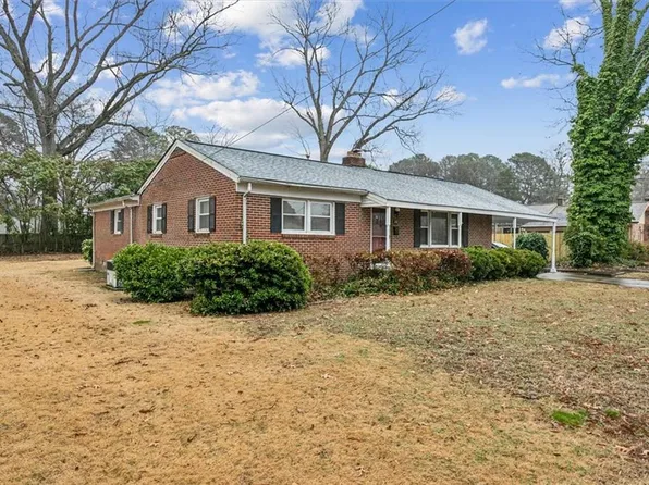 26 Burnham Pl, Newport News, VA 23606