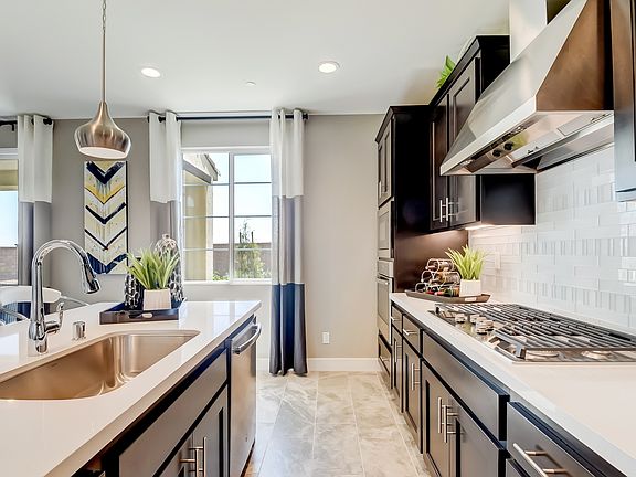 Ample cabinet space in kitchen