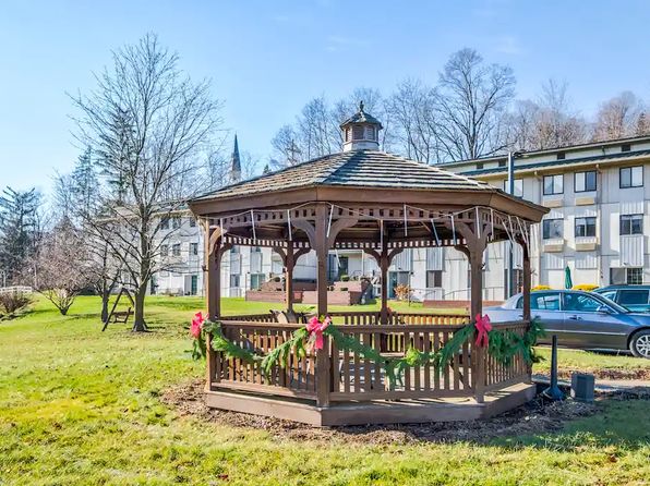 Sullivan Terrace Apartments, 135 N German St, Dushore, PA 18614