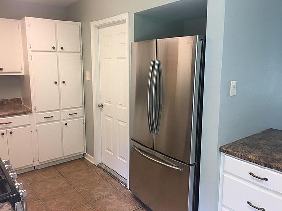 4th image of 3511 Warwick St
