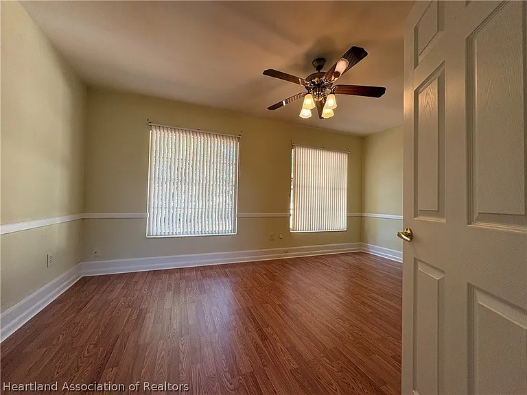 401 E Main St — Photo 11