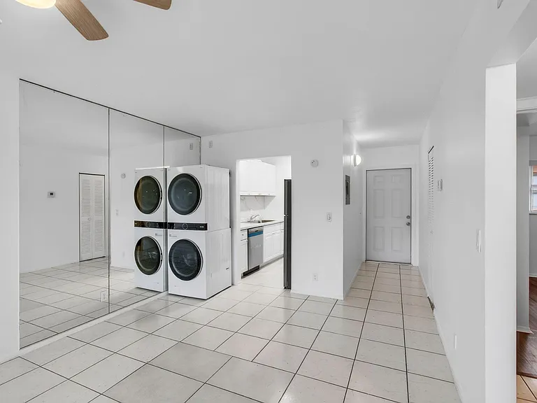500 SW 2nd Ave #211 — Photo 10
