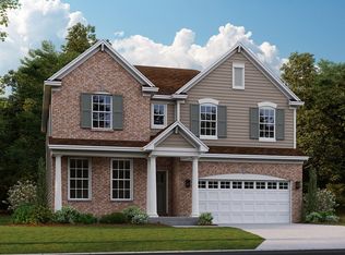 331 S Pointe Ave, South Elgin, IL 60177