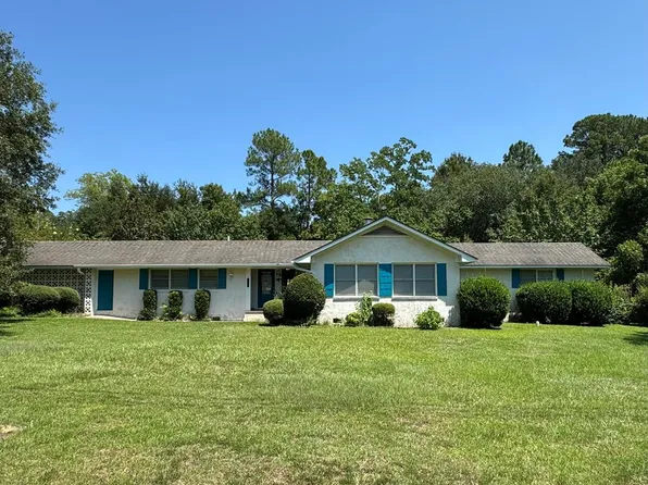 2417 Madison Dr, Tifton, GA 31793