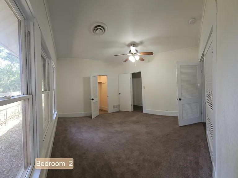 304 S Douglas Ave — Photo 10