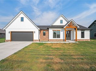 2028 Prairie Fire Dr, Sallisaw, OK 74955