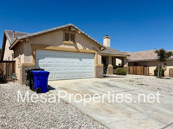 3rd image of 15670 Pearmain St