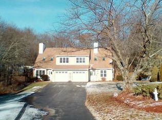 27 Greenland Cir, Northborough, MA 01532