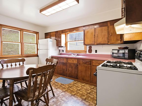 12th image of this home