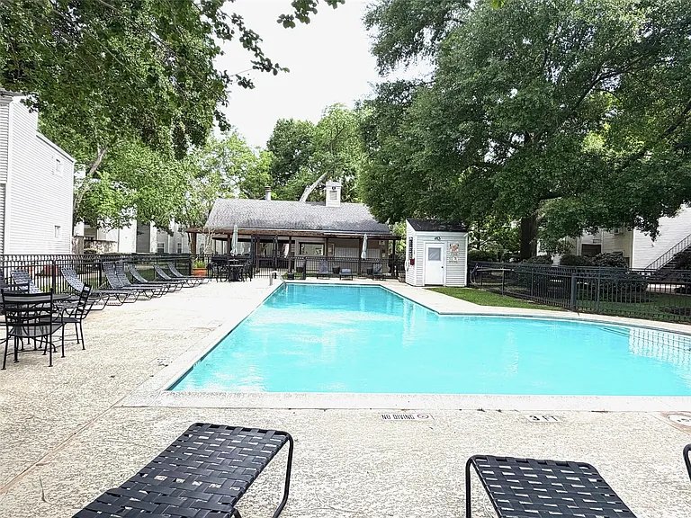 9809 Richmond Ave #E5 — Photo 12