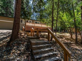 5563 Poppy Rd, Pollock Pines, CA 95726