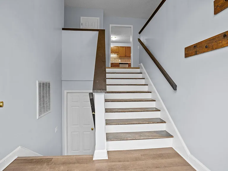 6818 Salem Quarter Rd — Photo 6