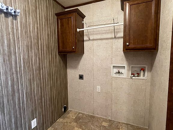 3rd image of 825 1st Ave E #253