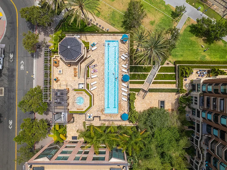 500 W Harbor Dr #1502 — Photo 47