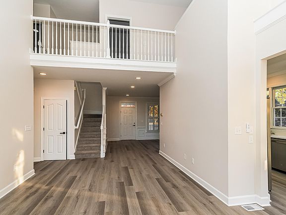 3rd image of 1110 Fairway Villas Dr