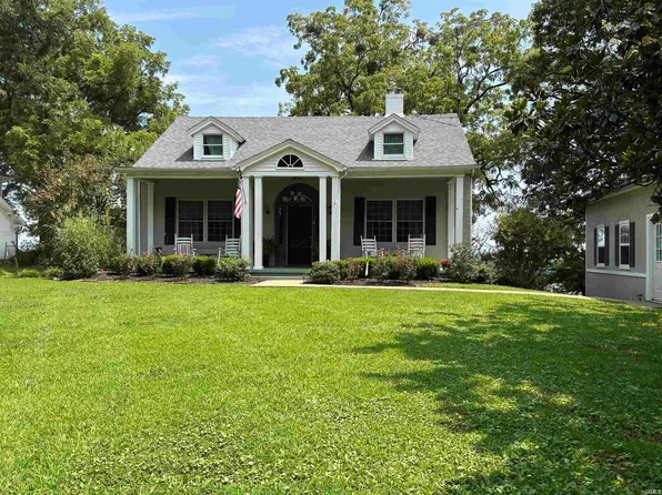 323 S 2nd St, Rockport, IN 47635