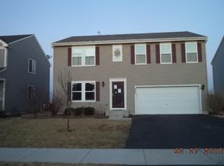 300 N Charles St, Cortland, IL 60112