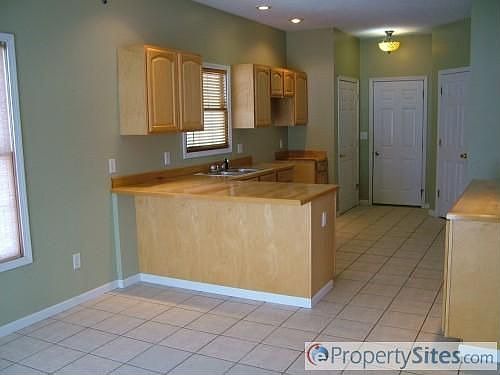 4th image of 9627 Iron Horse Dr